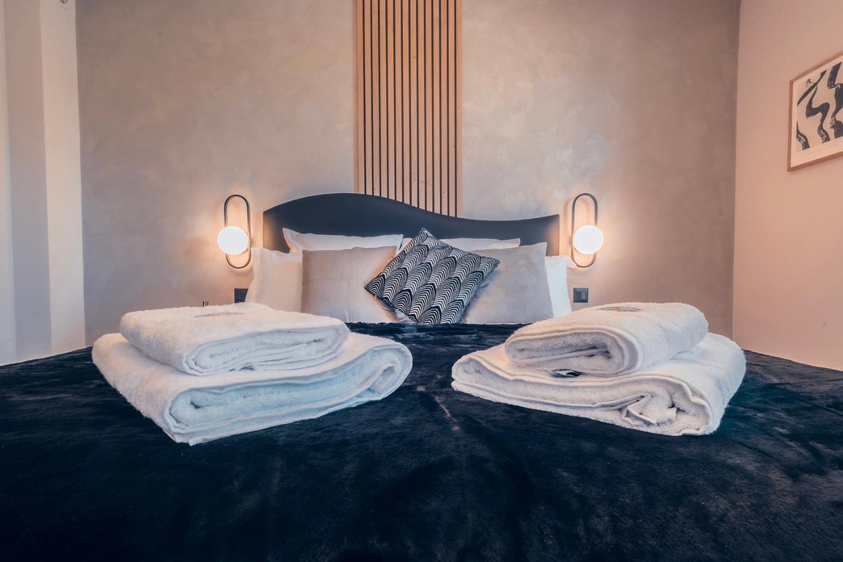 Les Suites De L'Etang Cucuron Extérieur photo