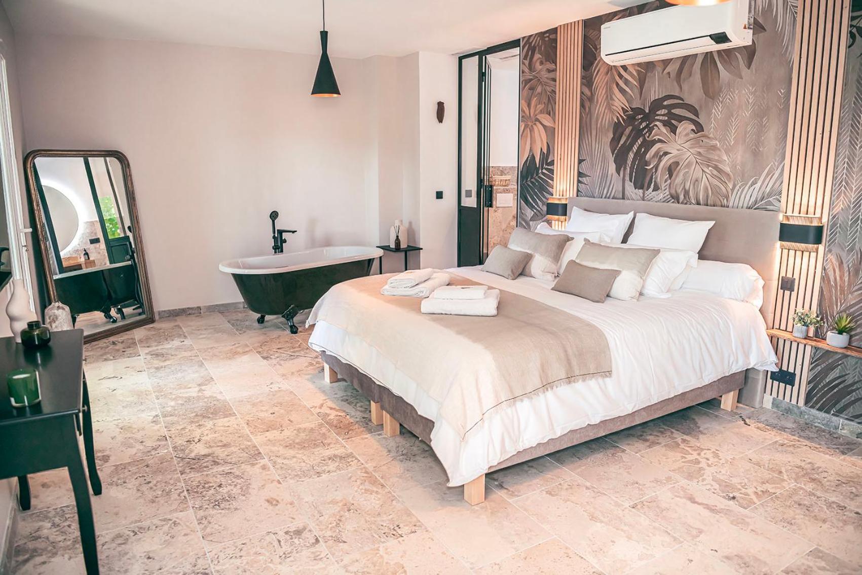 Les Suites De L'Etang Cucuron Extérieur photo